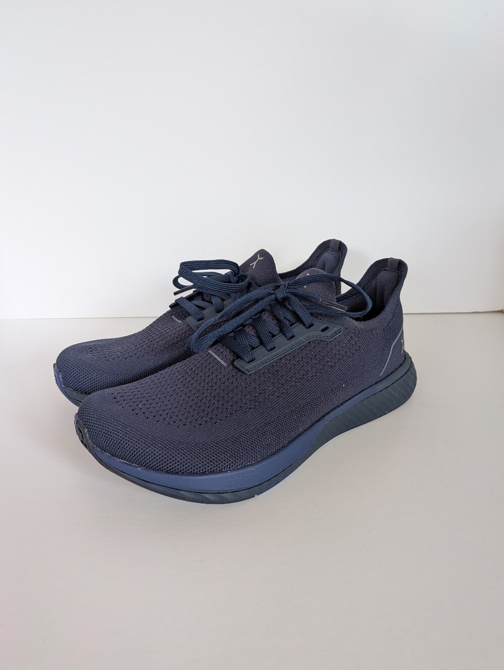 Flux Adapt Runner Dark Navy Blue Sneakers Men's 8 Women's 9.5